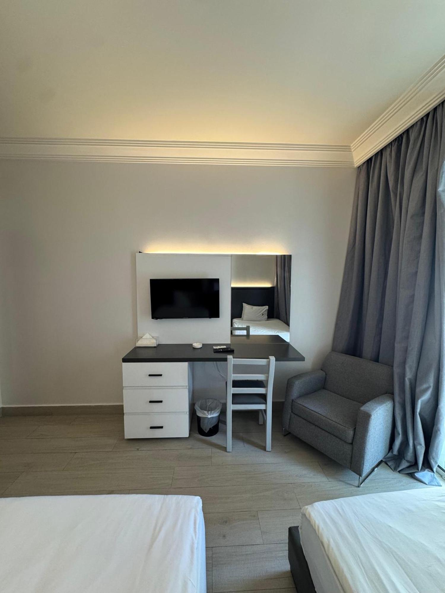 Ny Suites Beirut Luaran gambar