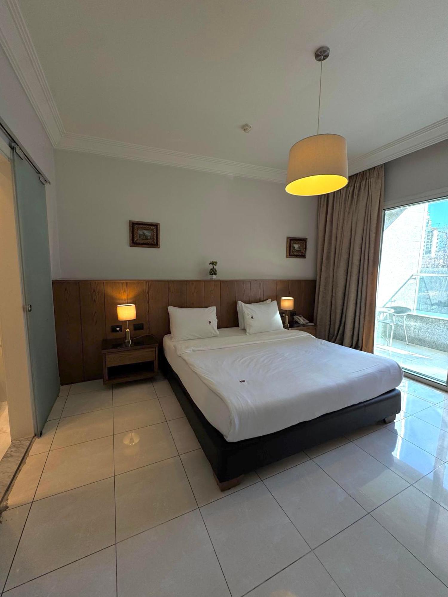Ny Suites Beirut Luaran gambar